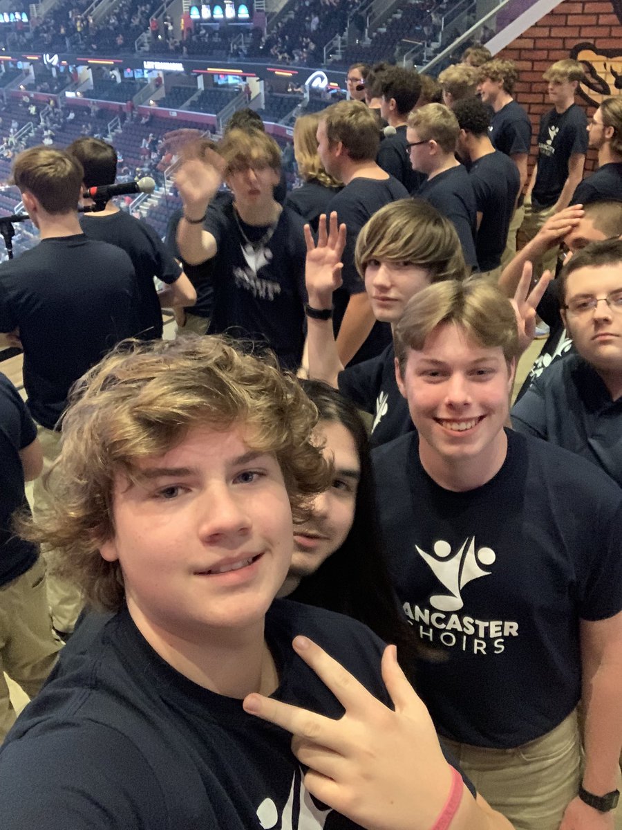 EliShell2's tweet image. LANCASTER CHOIR IS IN THE HOUSE!!! #LetEmKnow