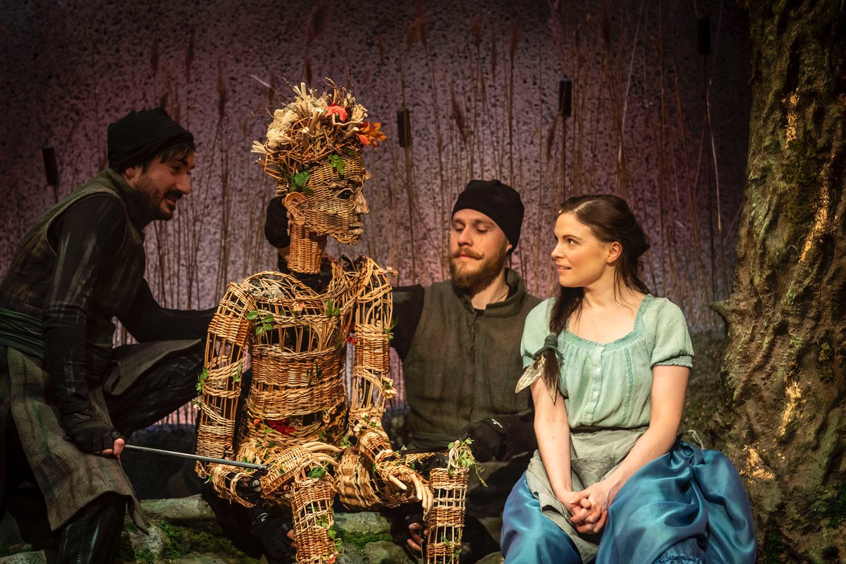 CharlieWestenra's tweet image. On world puppetry day I’d like to salute the amazing talent of 
@george_maguire, @NishaaAnil, @Tom_Norm, @SebCharles1 and the brilliant 
@Gareth_Aled and @finncaldwell. Their puppetry skill is off the charts and I love working with them all…