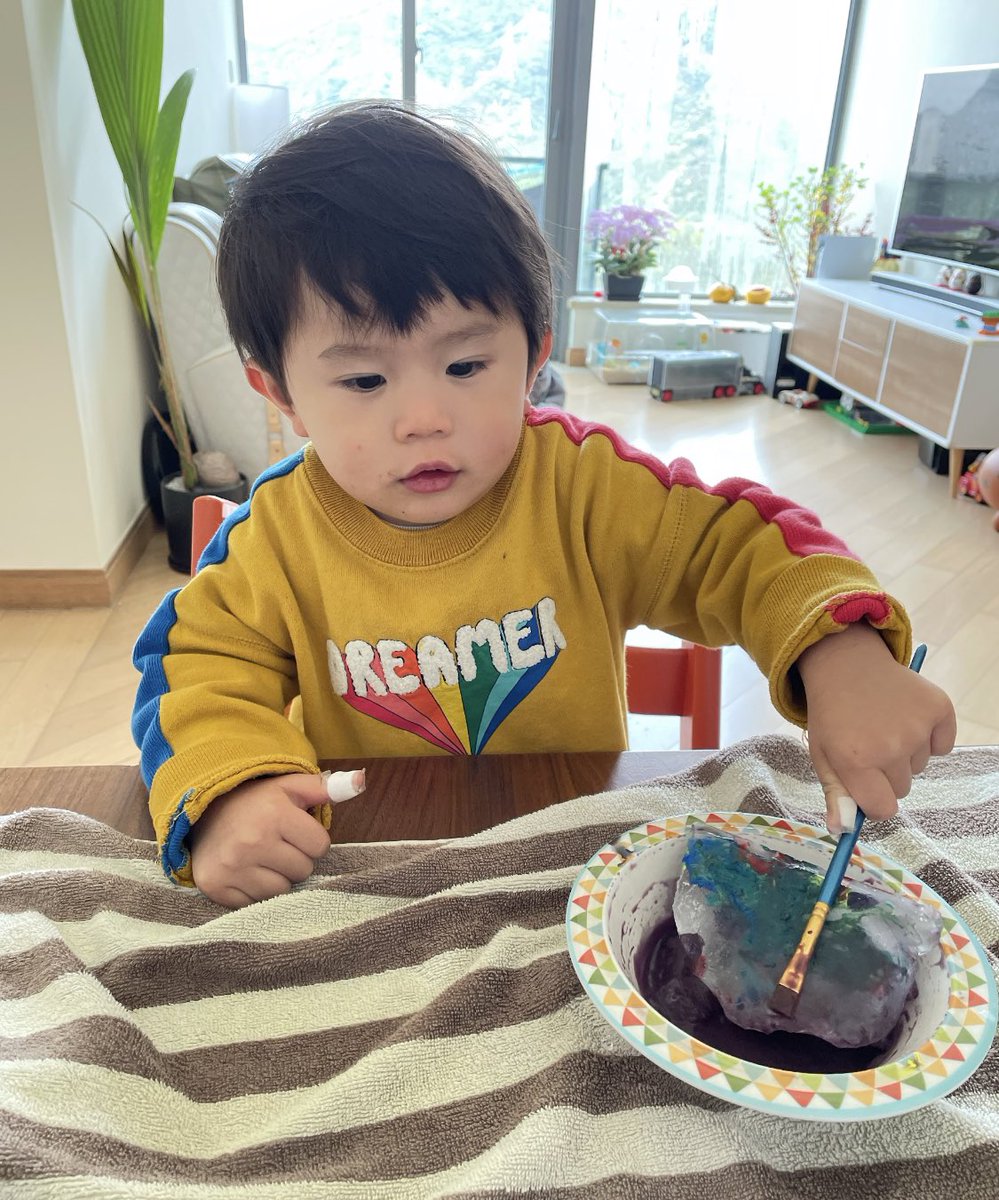 Our #KowloonTong #Playgroup Butterfly class has been learning about ‘Colours’ through songs, stories and exciting activities #EducatingHeartsAndMinds #AnfieldSchool #HongKongSchools