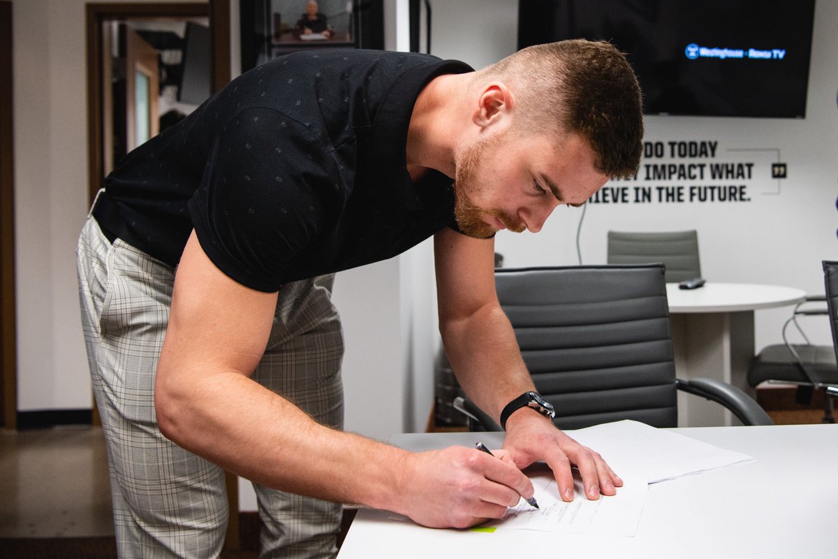 ArizonaCoyotes's tweet photo. Signed, sealed, delivered, he's ours. 🥺 https://t.co/GeglnY8I1J