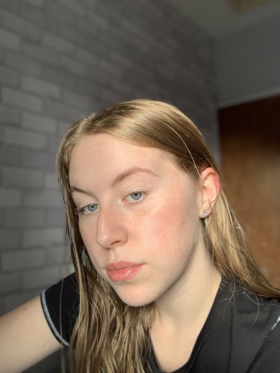 Anyone wanna team up &amp; have some planned out streams playing duos on fornite? 18+ 
-
#twitch #FortniteSeason2