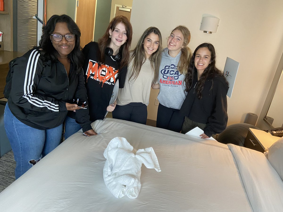 Touring the EVEN Hotel <a href="/IHGCorporate/">IHG</a> <a href="/EvenHotels/">EVEN Hotels by IHG</a> today with a few of the Hospitality &amp; Tourism interns this afternoon! Love our community supporting Hospitality education!! #healthandwellnesshotel