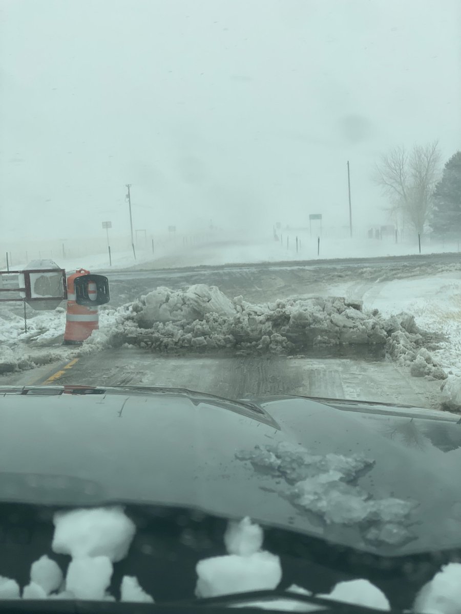 lexi__neil's tweet photo. @ColoradoDOT going westbound. cdot plow just told us this was open and we pull up to this… https://t.co/MuqZz4TEQ7