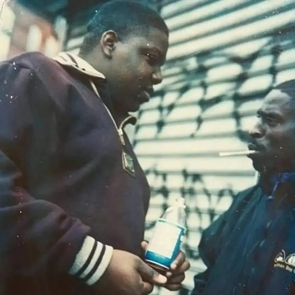 thedeacon (@entmat_inc) on Twitter photo This photo of <a href="/thenotoriousbig/">Notorious B.I.G</a> was taken in front of the store I rented on Washington Ave and Fulton St <a href="/JustinTinsley/">Justin Tinsley</a>. BIG would frequently come in here to chill and read all the magazines from <a href="/TheSource/">The Source Magazine</a> to <a href="/billboard/">billboard</a> This photo of <a href="/thenotoriousbig/">Notorious B.I.G</a> was taken in front of the store I rented on Washington Ave and Fulton St <a href="/JustinTinsley/">Justin Tinsley</a>. BIG would frequently come in here to chill and read all the magazines from <a href="/TheSource/">The Source Magazine</a> to <a href="/billboard/">billboard</a>