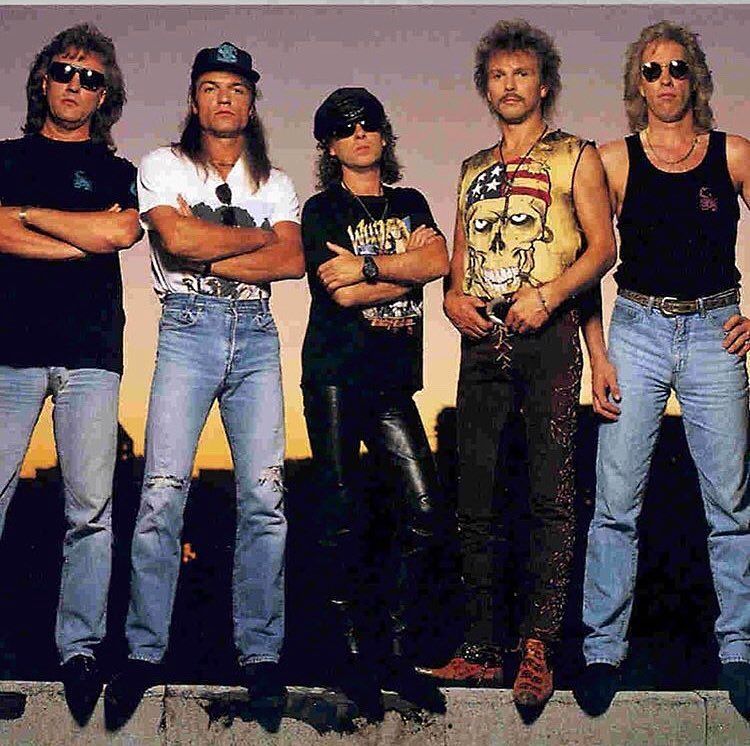 Ramones группа 1970. Scorpions московский фестиваль 1989. панк-рок группа ramones. ддт группа 80-е. группа чайф 1985.