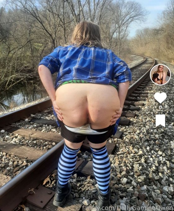 Wanna see the rest of the set? https://t.co/ny9Tw7Hcr6 #trains #train #freighttrain #railroad #trainsex<a href="/tag/trains"class="tags">#trains</a><a href="/tag/train"class="tags"><span>#train</span></a><a href="/tag/outdoors"class="tags"><span>#outdoors</span></a><a href="/tag/ass"class="tags"><span>#ass</span></a><a href="/tag/boobs"class="tags"><span>#boobs</span></a><a href="/tag/nsfw"class="tags"><span>#nsfw</span></a><a href="/tag/publicnudity"class="tags"><span>#publicnudity</span></a>