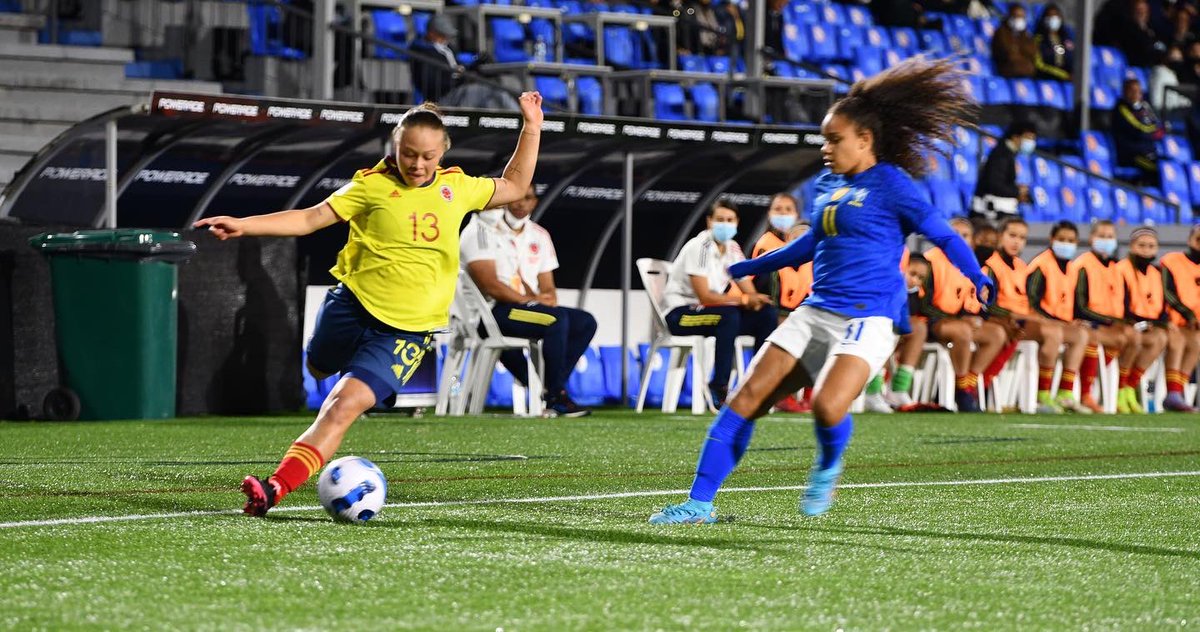 futboldereserva's tweet photo. Postales del último juego de la Selección Colombia 🇨🇴 Sub 17 para cerrar su gran presentación en el Suramericano Femenino.

#FútbolDeReserva #SelecciónColombia #FútbolFemenino #Suramericano https://t.co/3etuU5mnhr