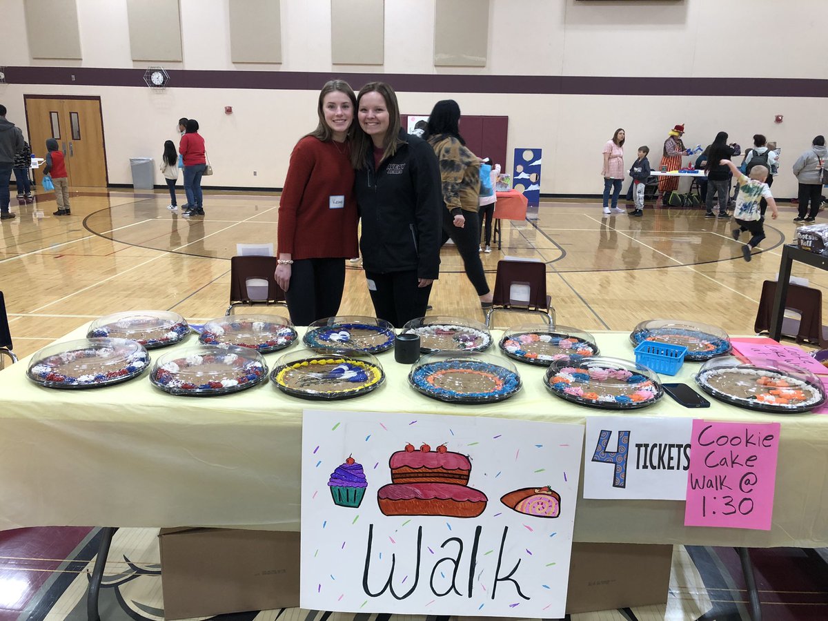 CassidyBreer's tweet photo. Big shoutout to these students for putting on an awesome carnival and all the families and students for coming for the fun! #TritonFCCLA #WeAreTriton https://t.co/hK9mQO9zgv