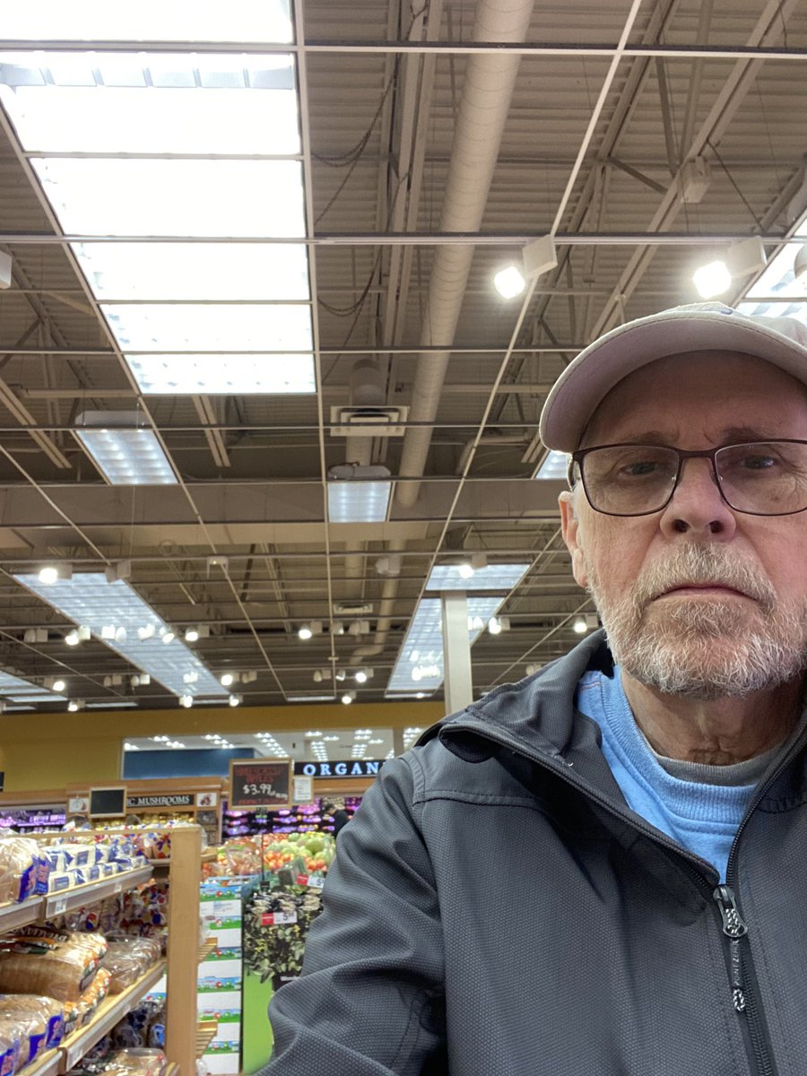 Freedom day in Ontario. Dropping of mandatory masks 😷!