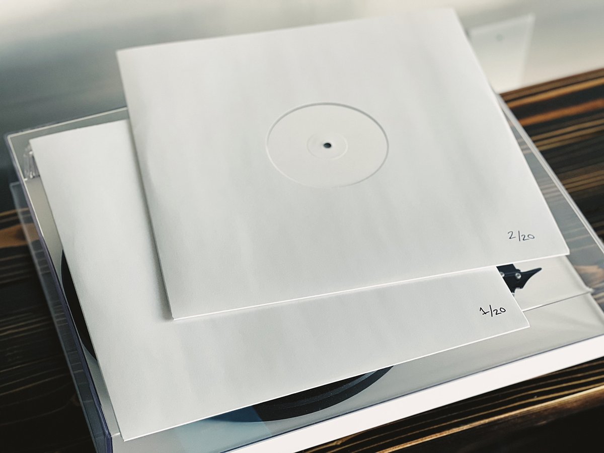 amoebamusic's tweet image. Want to win a vinyl test pressing of Dashboard Confessional's (@dashboardmusic) new album "All the Truth That I Can Tell" SIGNED 🖊️ by Chris Carrabba?

RT and follow us to win. Two winners announced at 6:30pm.