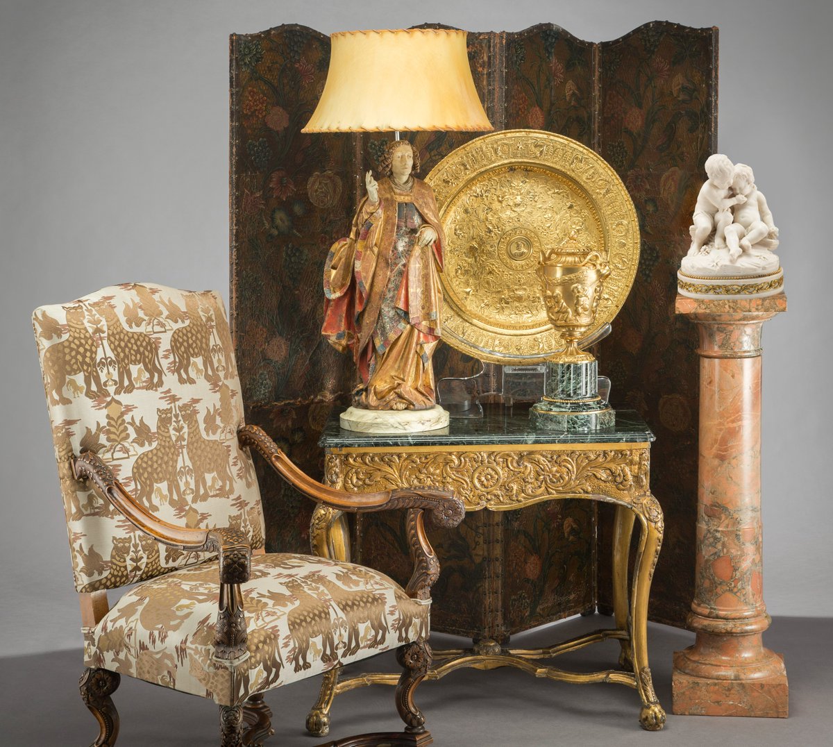 HeritageAuction's tweet photo. "Have nothing in your home that you don't know to be useful or believe to be beautiful." —William Morris
An easy task with the #CuratedHome Signature Event. This exquisite collection has everything to turn your house into an elegantly appointed home. https://t.co/eM6mHEQ0QO https://t.co/eamHFcpzyS
