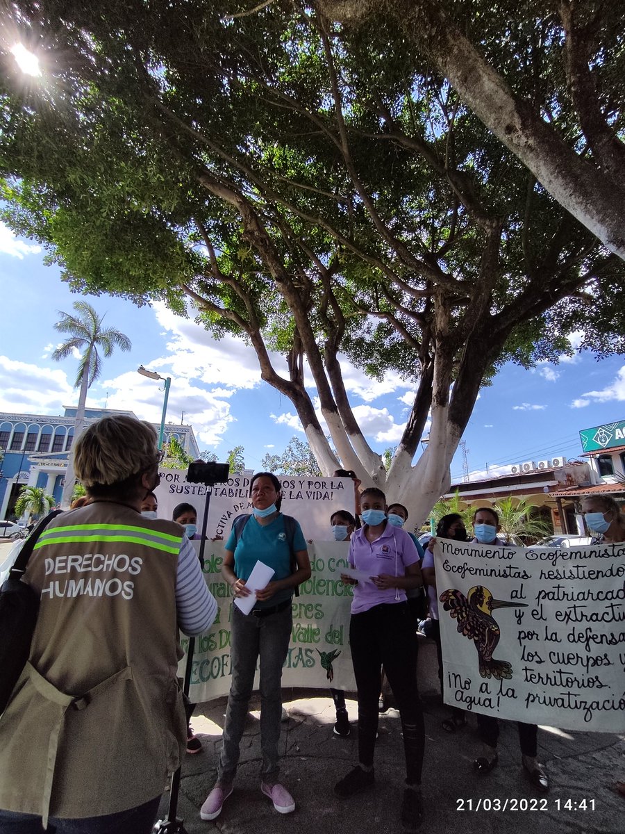 rdefensoras's tweet photo. por medio de los cuales de manera inconstitucional más de 25 millones de litros de agua al día
✅💧 El cese la persecución política y acoso contra las mujeres defensoras del derecho humano al agua, los bienes comunes
@IM_Defensoras #DefenderALasDefensoras #JuntasSomosMásFuertes https://t.co/t7XbPP2dCe