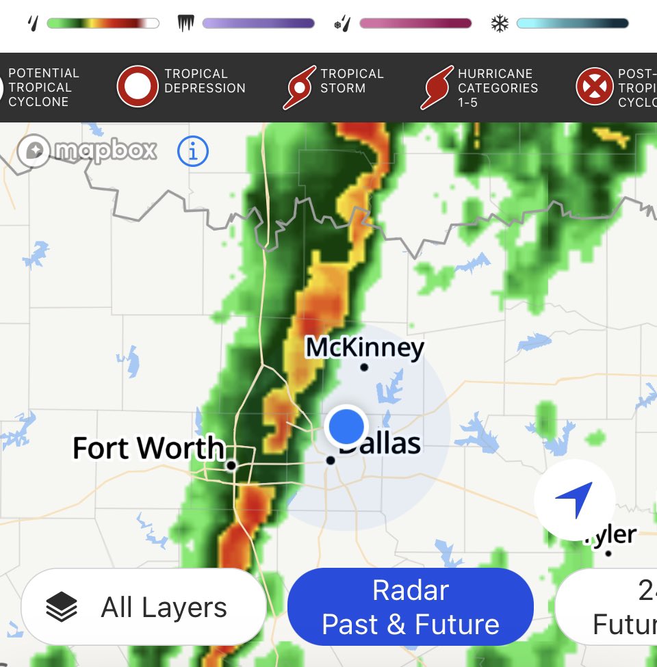 CancerMermaid's tweet photo. I. HATE. TEXAS. #ntxwx #Springintexas #myclosetisCozy https://t.co/pk64XJgfqx