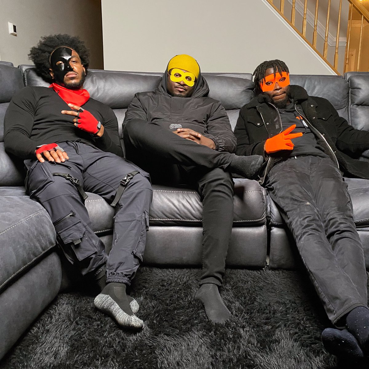 _joezyy's tweet photo. The Suburban Superheroes aka The BIG STEPPAS are coming to a neighborhood NEAR YOU 03/24🎬👀
•
•
•
#CHH #Marvel #ChristianHipHop #TrapFlow🏚🚿 #Comics https://t.co/MK3JnzwK0A