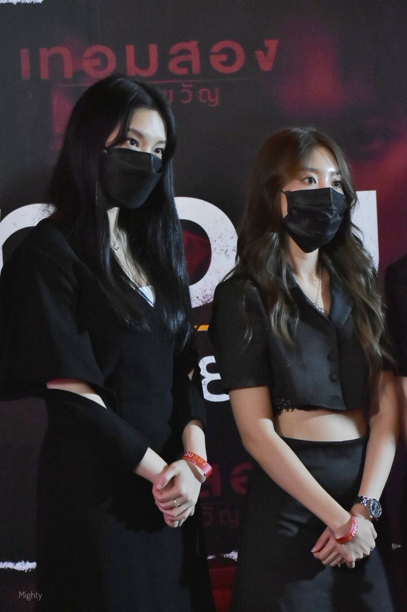 SunAndMoon_v2's tweet photo. แก!!!!! นี่มันไอ้เด็กชนกับคุณกันต์ตอนวันแถลงข่าวเปิดตัวซีรีย์ร่วมทุนเกาหลีของ CK Entertainment
#webaCK2time https://t.co/8OWHPoCv6T
