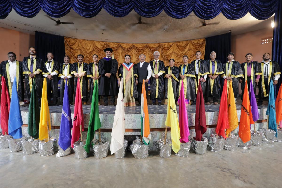 ChristForIndia's tweet image. See how your prayers and support are graduating more world changers at Christ for India!  conta.cc/3wwbl1T