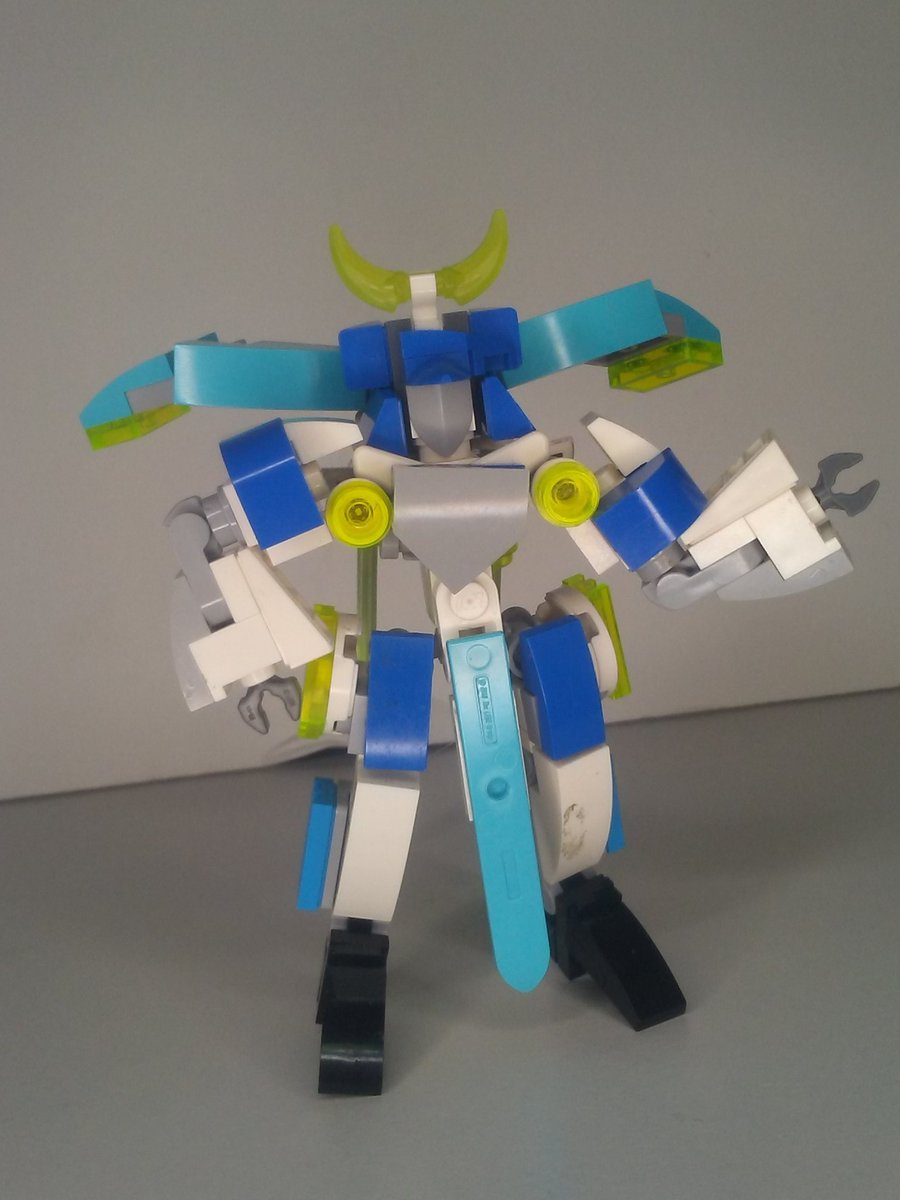 Luckytyphlo's tweet photo. M1 Battle Maiden class mech
An advanced combat frame with a feminine chassis designed for close quarters combat and capable of flight using its signature Twintail Propulsors.
#MFZ #MF0 #Lego #Mecha #mobileframezero #MOC https://t.co/JZFRIChEKn