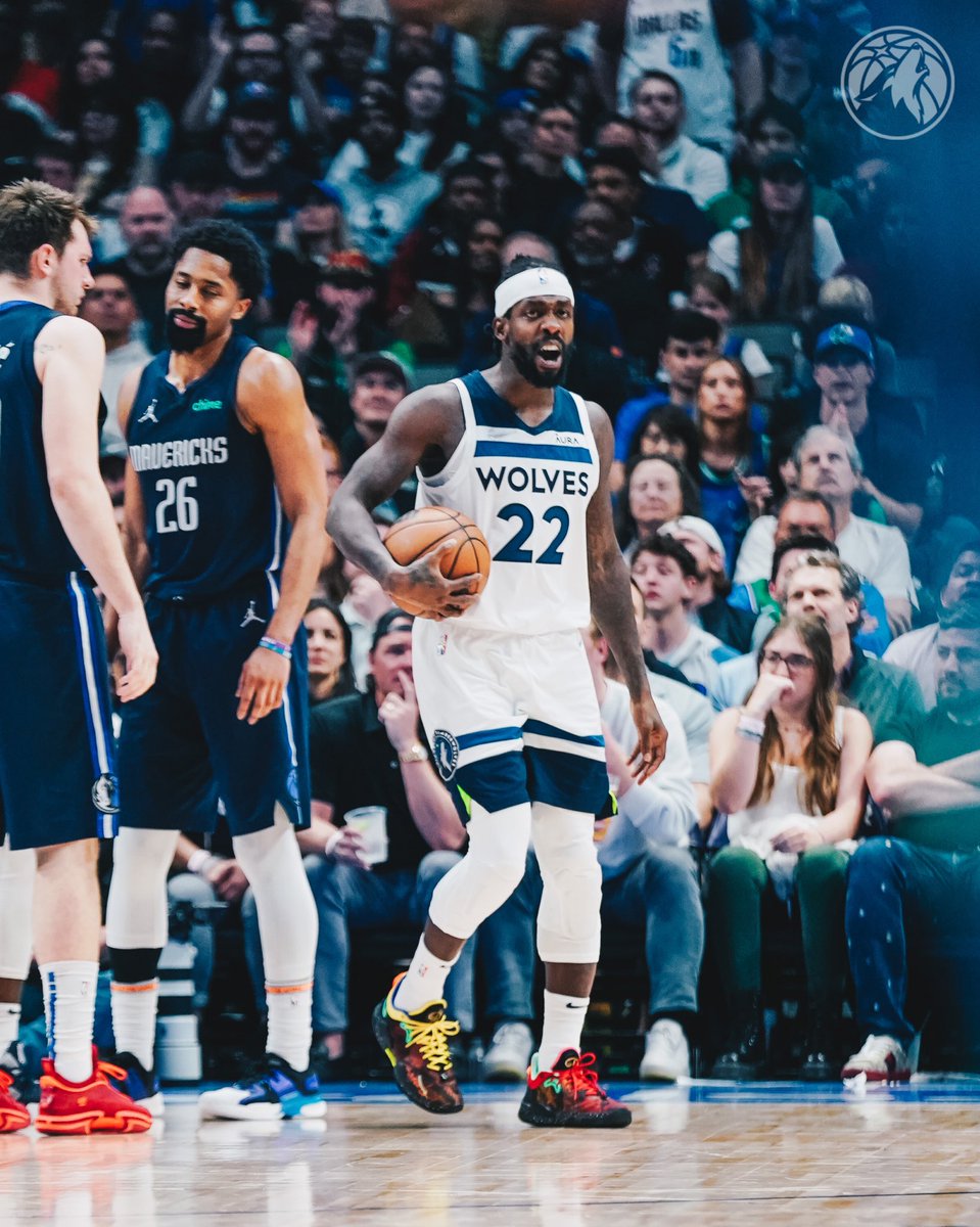 Timberwolves's tweet photo. RT IF YOU ❤️PATBEV https://t.co/wdBJgKo9Ix