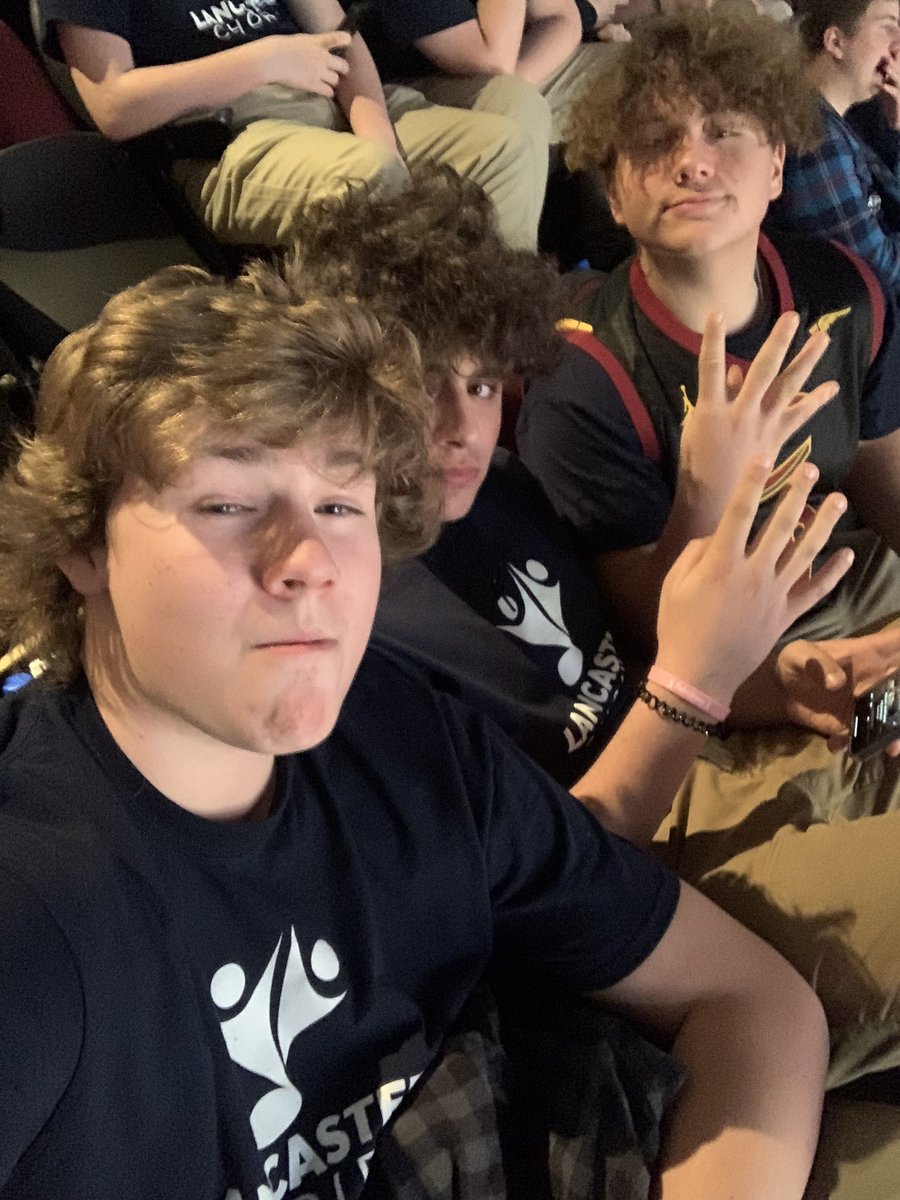 EliShell2's tweet image. LANCASTER CHOIR IN THE HOUUUUSSSEEEE!!!!!
#LetEmKnow #Cavaliers #Lancaster