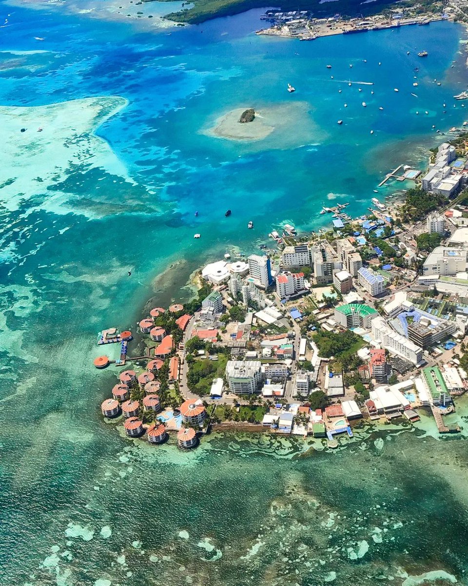 ViajandoPorCol's tweet photo. San Andrés, Colombia. 🇨🇴
📸: kramelo. travel https://t.co/aZtkveOzFs