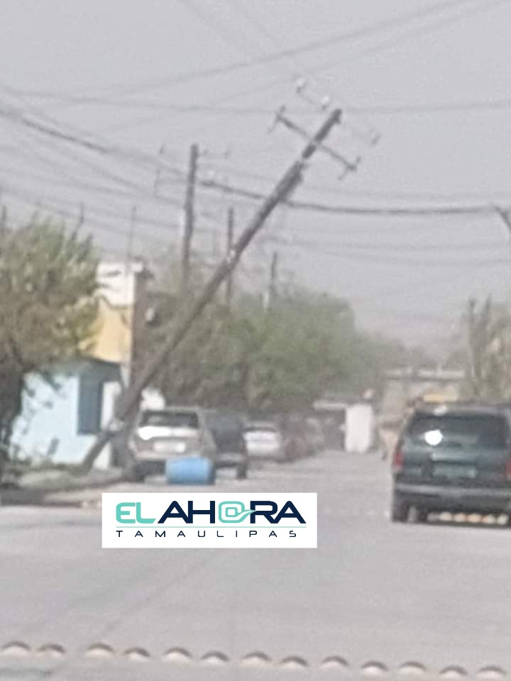 elahoratams's tweet photo. #Reynosafollow || #CFE, #CFENacional, #CFEcontigo Protección Civil Tamaulipas , Proteccion Civil Reynosa Poste a punto de caer en calle Actopan de la colonia Marte R. Gómez. https://t.co/ZazG9b0C2B
