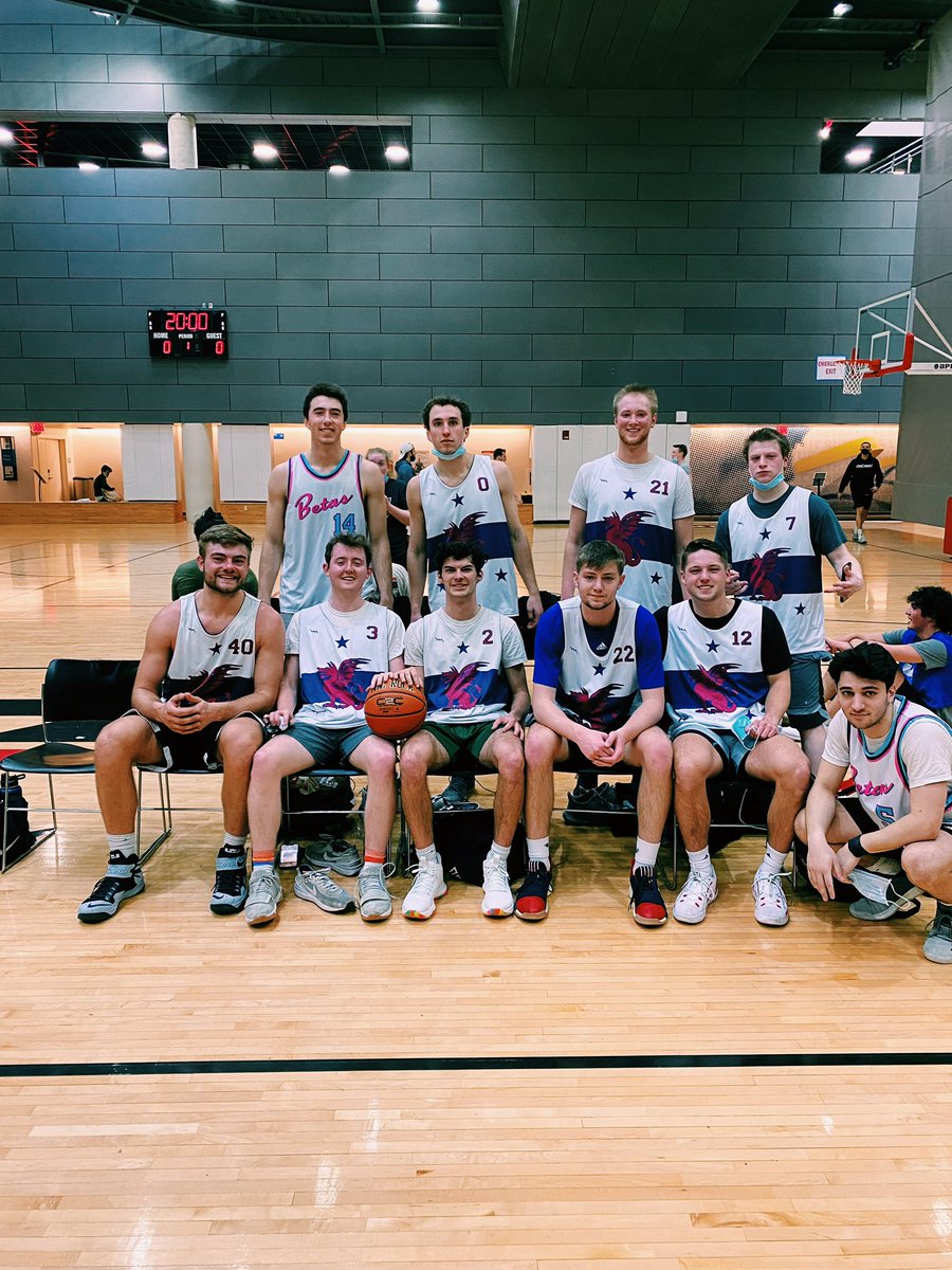 Beta_UC's tweet image. Best of luck to our brothers as they move onto the second round of the fraternity intramural basketball playoffs! Catch them this Wednesday @the Rec @6:30!