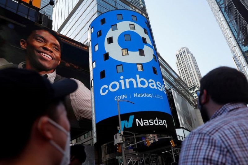 Una34895308's tweet photo. Prominent Wall Street bears are aggressively shorting Coinbase, whose shares have fallen more than 50% since going public https://t.co/LbkMyMqIOn