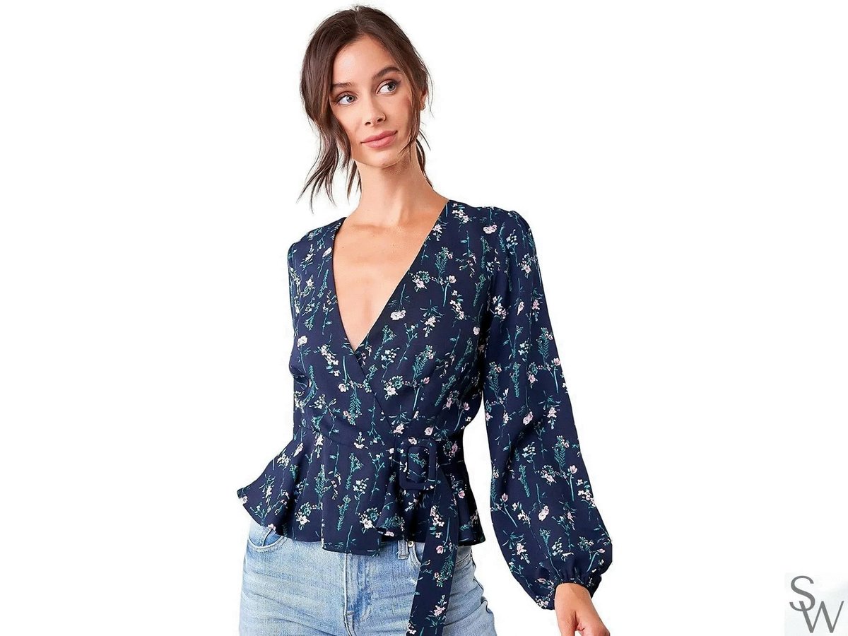 Beautiful floral blouse for Spring! 😌🌻✨

🛒 Shop at simplywomanstore.com 

Search in the link in bio: 
⇨ Sugarlips Womens Wrap Blouse

#Blouse #SpringBlouse #Summer #SummerBlouse #Shirt #SpringShirt #FloralPattern #FloralShirt #Woman #WomansClothing #Women #ClothingStore