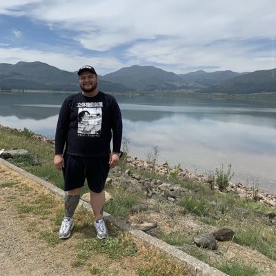 thinkshigh710's tweet photo. #NuevaFotoDePerfil https://t.co/oJM8Wkc2pe