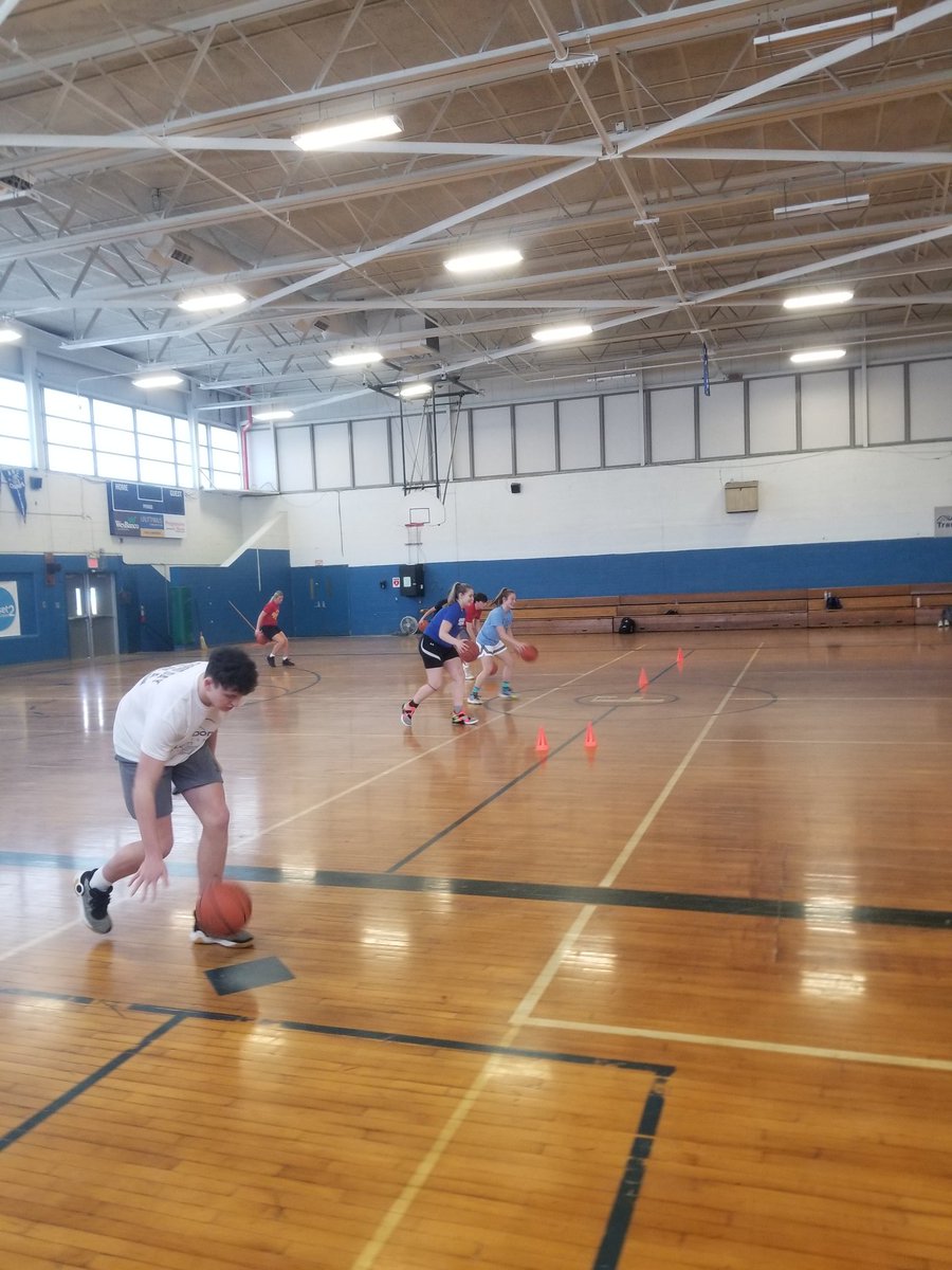 NextLevelAthle3's tweet photo. Toronto, steubenville central, madonna,wheeling park, indian creek, burgettstown all put in that work today and tonight. Come check us out!

#NextLevelAthletics 
#expandthebrand https://t.co/et8dI7yb1B