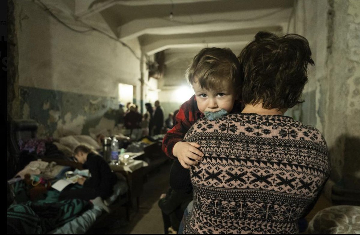 ec_schneider's tweet photo. "We were the last journalists in Mariupol. Now there are none." 

(AP Photo/Mstyslav Chernov) 

https://t.co/zRvi49xToX https://t.co/EFxejBXgry