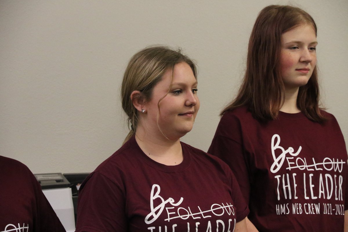 USD261's tweet photo. Thank you @HMSWebCrew for coming to this month's Board of Education meeting and leading the pledge. 

#usd261derful https://t.co/oPeFq6ZrEN