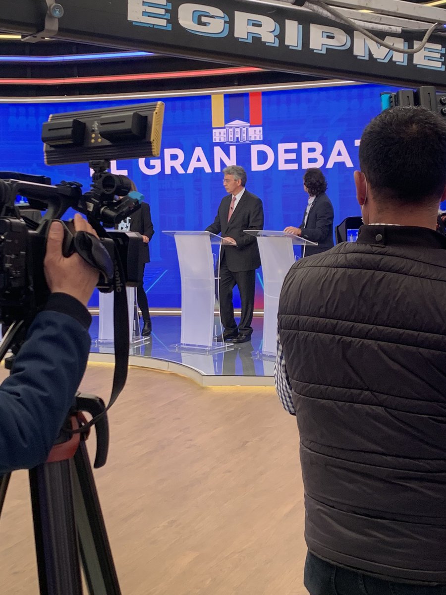 ¡Orgulloso de ti papá!

Las ideas de derecha merecen estar en el debate y bien representadas. 

Gracias <a href="/NoticiasRCN/">Noticias RCN</a> por invitar a Enrique Gómez.