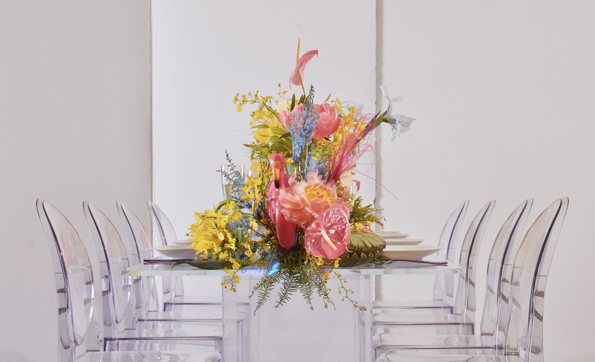 BFloralnyc's tweet photo. Spring has sprung🌸 One of this season’s forecasted trends is neon &amp; we are here for the bold color palettes ✨🌴 #bfloralnyc #neon #colortrend #springtrend https://t.co/C7AbLcmlrZ