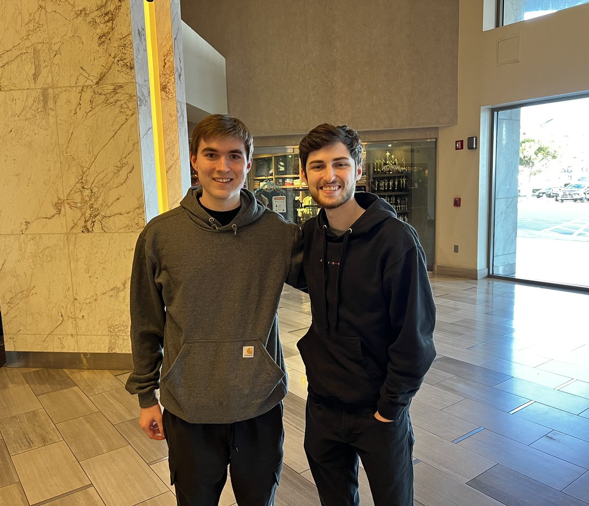 RLEsports's tweet photo. Reunited 😭❤️ https://t.co/Zg0iUcNiZF