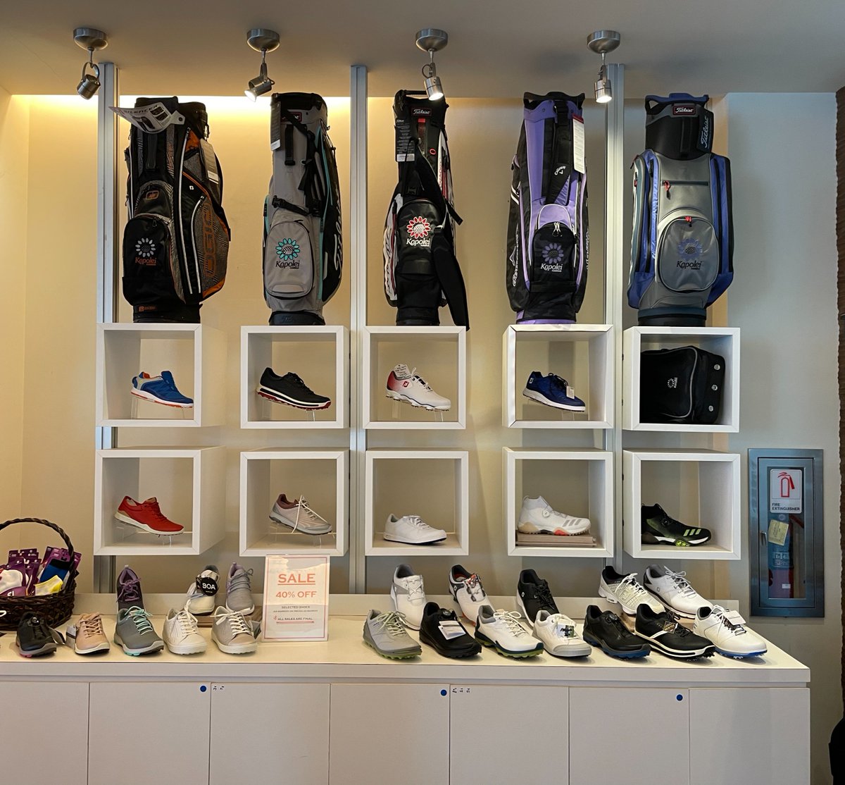 GolfAtKapolei's tweet photo. Its #MerchandiseMonday Stop by the Kapolei Golf Shop today! https://t.co/pvFsGhSv2c