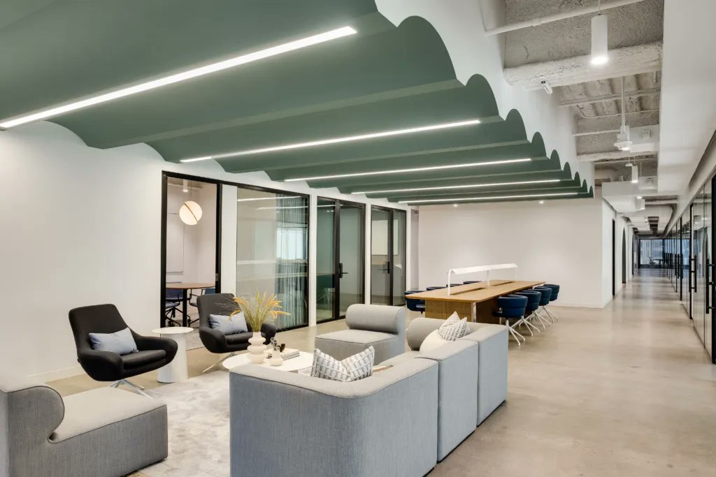 🗣️ "Alexa, skip to Friday" 

Most of us have felt that feeling of #SundayScaries at one time or another, and it's hard to shake once it starts. Shifting your mindset from negative to positive all begins with loving your #workplace.

Read here:buff.ly/3CYgb92