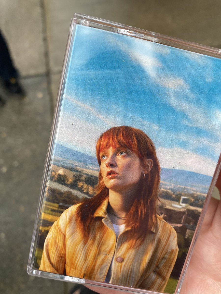 ElaineEmilia's tweet photo. wonderin if it might be possible to get this signed tonight ms @orlagartland 👀 #secretdemoclub https://t.co/8EUy3suOyS