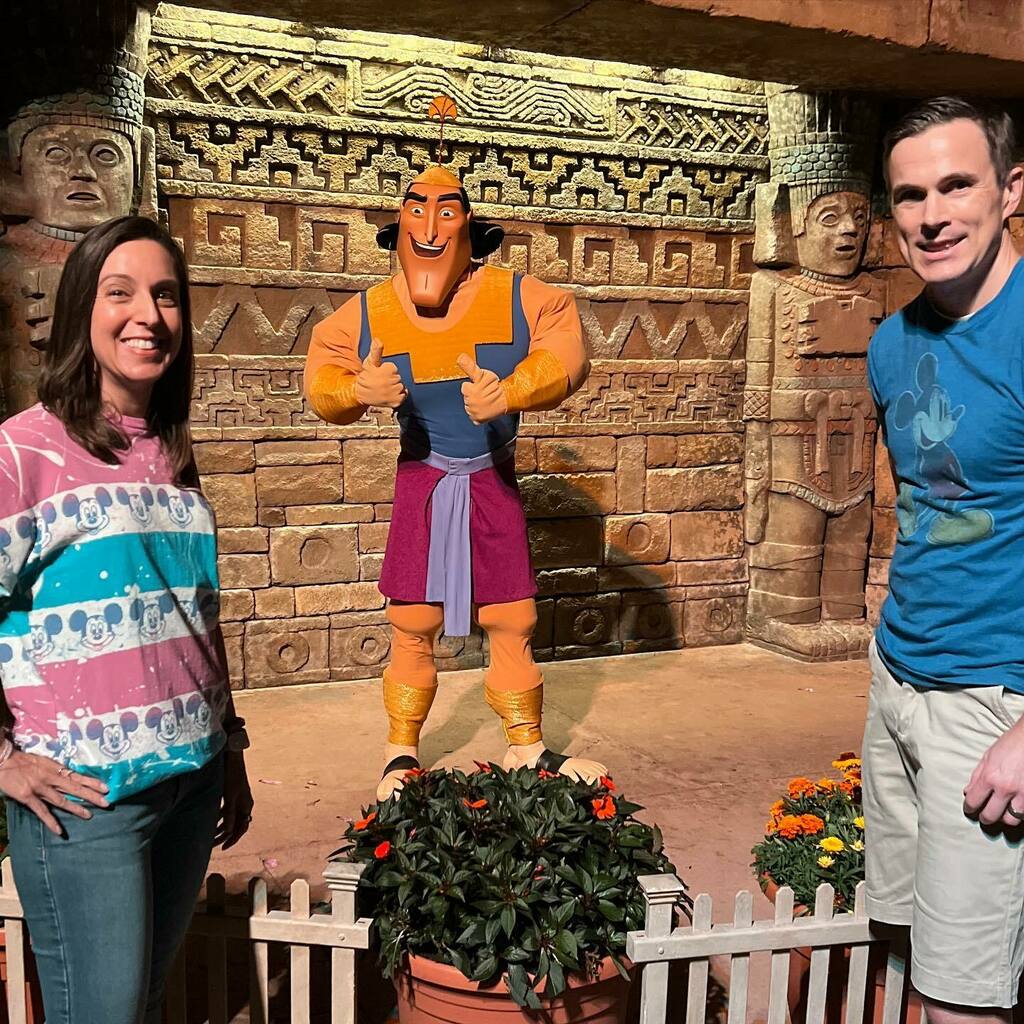 OurFLProject's tweet image. On St. Patrick's Day, we had the pleasure of attending DVC Moonlight Magic at Epcot! This member exclusive event had a villains theme with tons of rare characters! We LOVED the 'character sightings' (as opposed to 'meet and greets') because the lines mov… instagr.am/p/CbYr15prqJU/