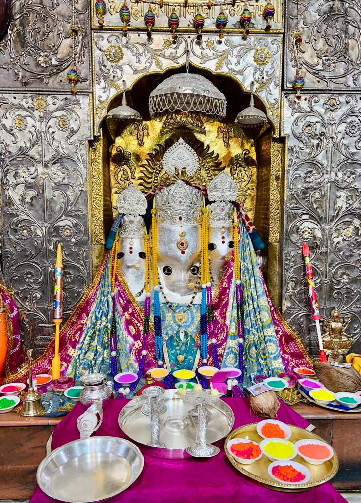 PujanPatha's tweet photo. https://t.co/9h9Ej0E8Pr https://t.co/BPIqDQxsyh