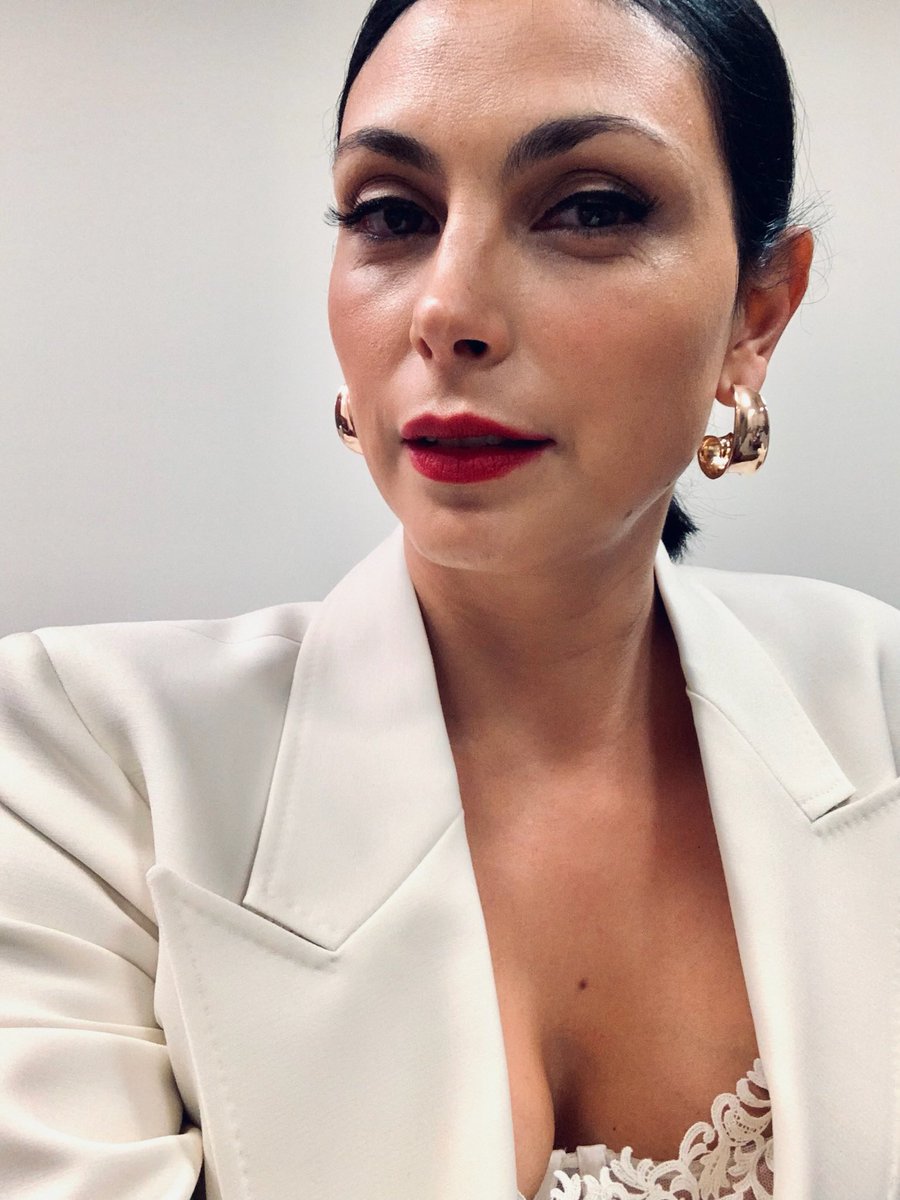 Morena Baccarin tweet media