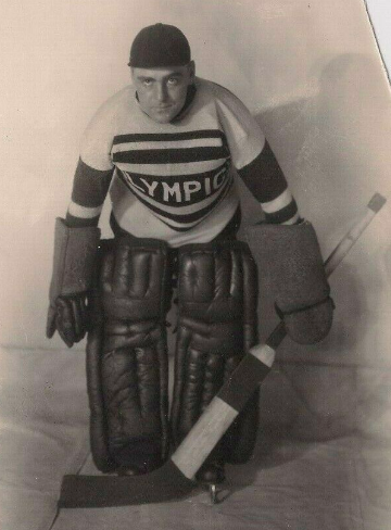 GoalieHistory's tweet photo. 1899: Herb Stuart born in Brantford, ON. https://t.co/hZfweMDfOr https://t.co/yUdAIYwPc0