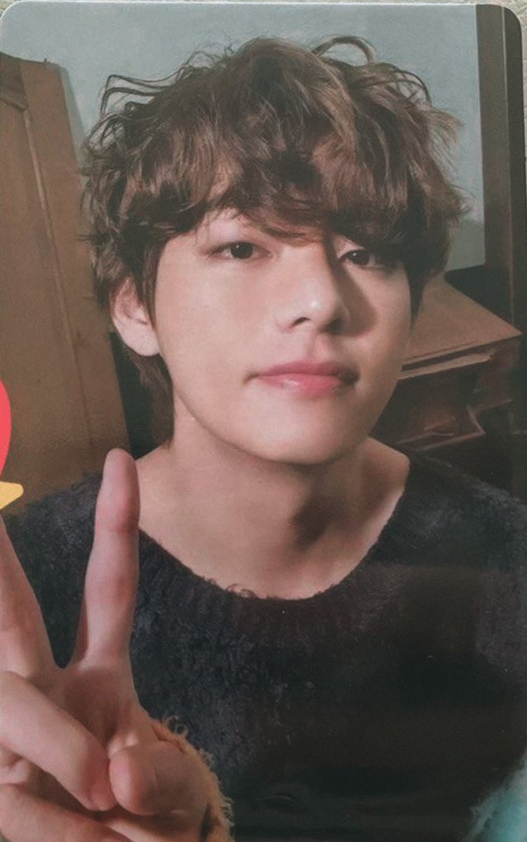 taeteland's tweet photo. omg look at kim taehyung 😭 his photocard from the deco kit https://t.co/nVYglFnHnR
