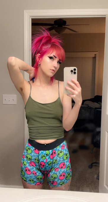 Women with body hair gross you out? Grow up, bro. It&rsquo;s normal💗😏 https://t.co/c9KEh5zKVu<a href="/tag/sellingcontent"class="tags"><span>#sellingcontent</span></a><a href="/tag/buyingcheapcontent"class="tags"><span>#buyingcheapcontent</span></a>