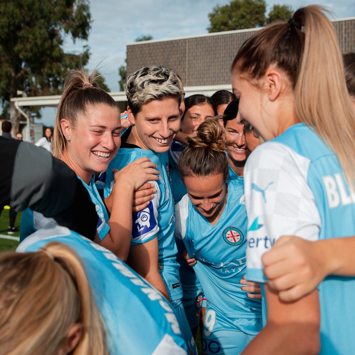 The <a href="/aleaguewomen/">Ninja A-League</a>'s remarkable <a href="/stotty_13/">Rebekah Stott</a> has been presented with <a href="/thepfa/">Professional Footballers Australia</a> Community Medal for raising funds and awareness for blood cancer patients during her own recovery from stage three Hodgkin’s lymphoma 🙏

You're a true inspiration, Stotty! 😍

➡️ bit.ly/PFACommunityMe…