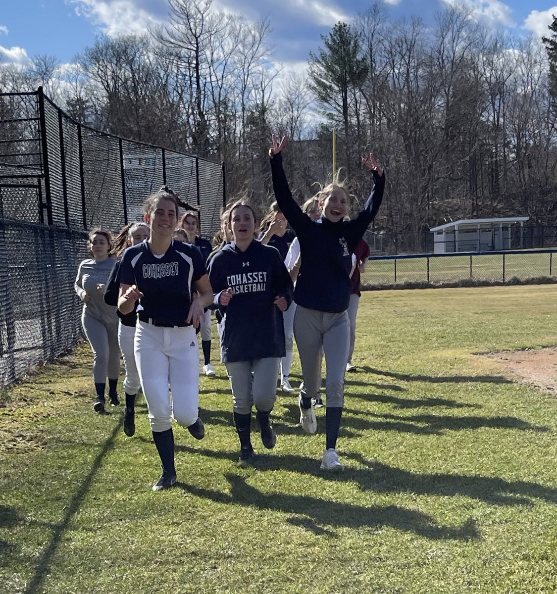 HullCohasset's tweet photo. Back at it! #softballisback https://t.co/nlWWEWZWbN
