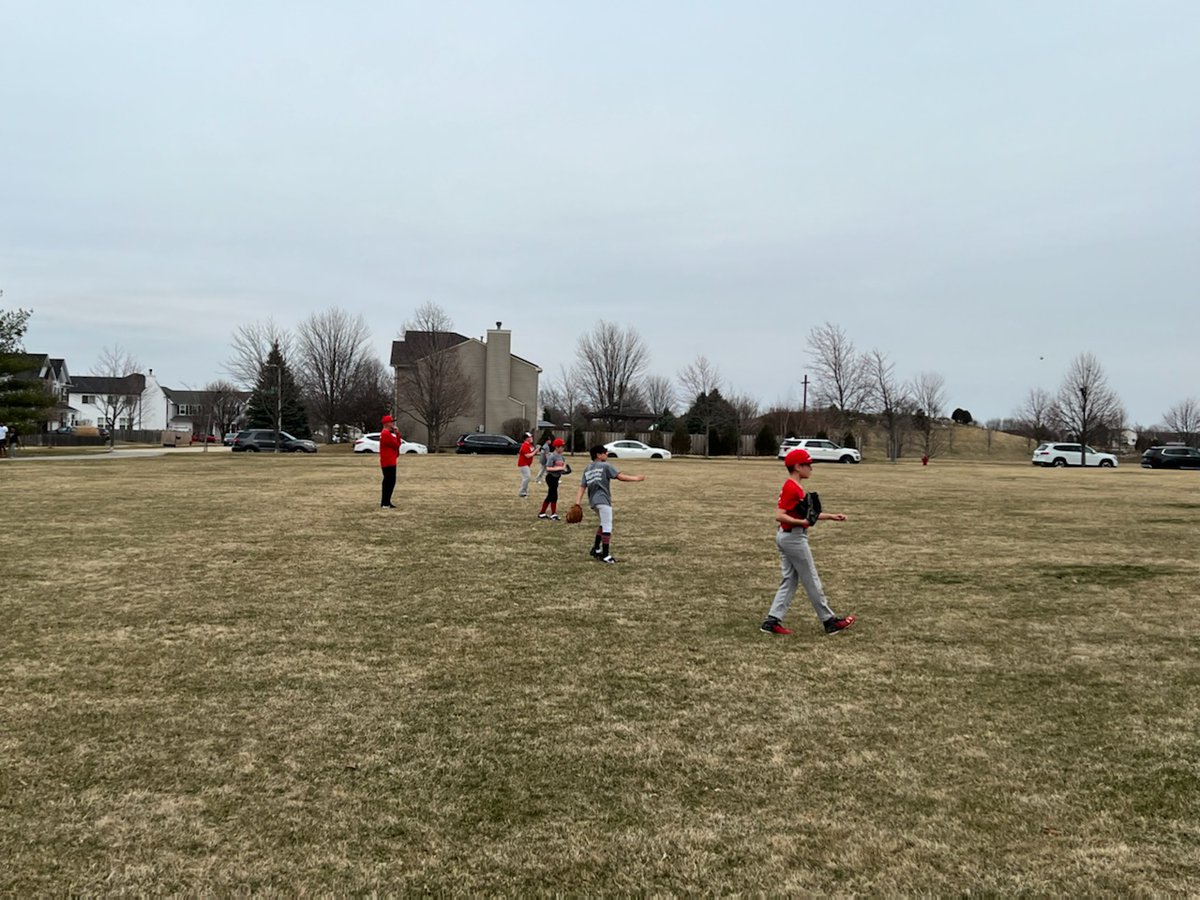 KelschScott's tweet photo. ESP 10U getting it done outside! 👍⚾️☀️ https://t.co/MAvQrA0NxW