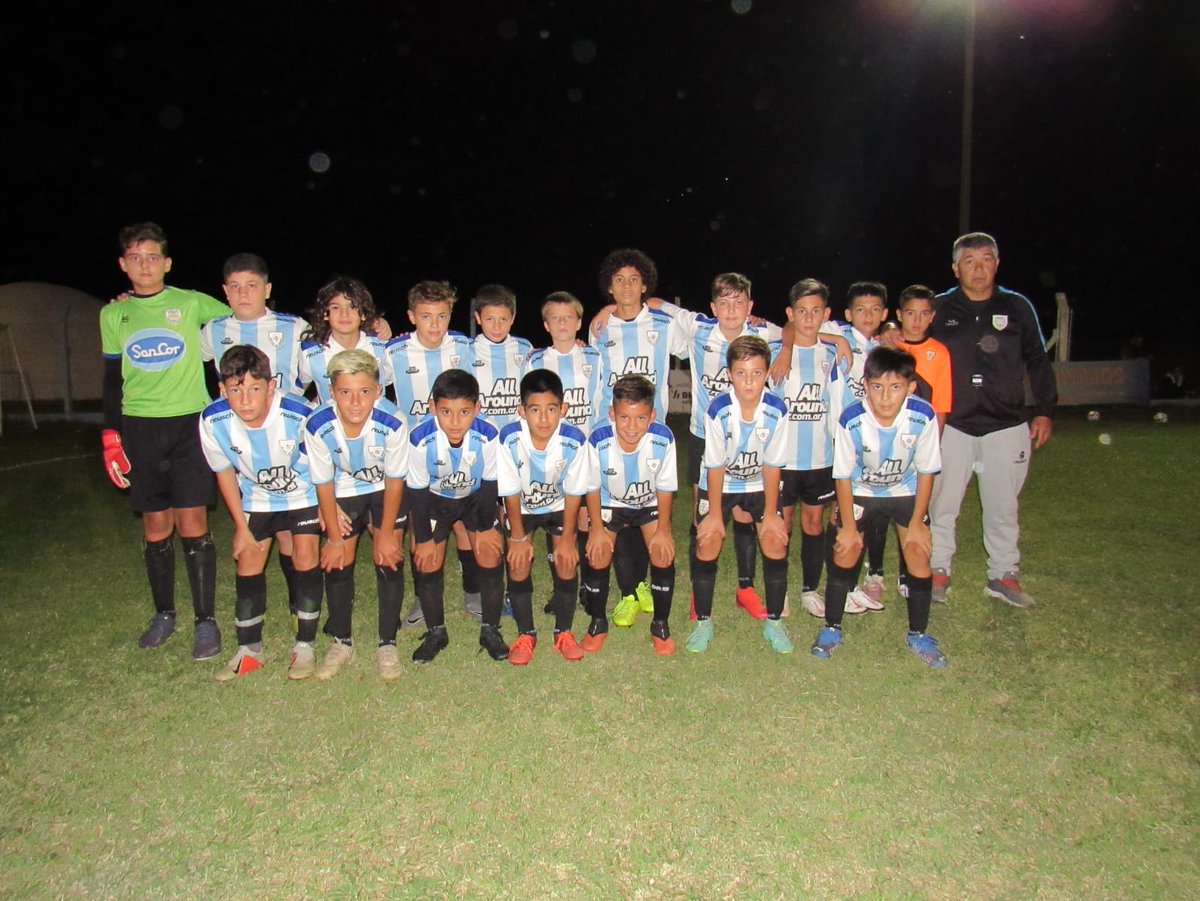 OficialAMSyD's tweet photo. #LigaRafaelina Este lunes se disputó la primera fecha en Infantiles, recibiendo en el predio del autódromo a @clubbenhur. Resultados categorías Mayores: 
- 2011: Atlético 3 (Benjamín Lorenzetti -3-) vs. Ben Hur 0. 
- 2010: Atlético 1 (Lázaro Sánchez.) vs. Ben Hur 0. https://t.co/8PHbGrDS9x