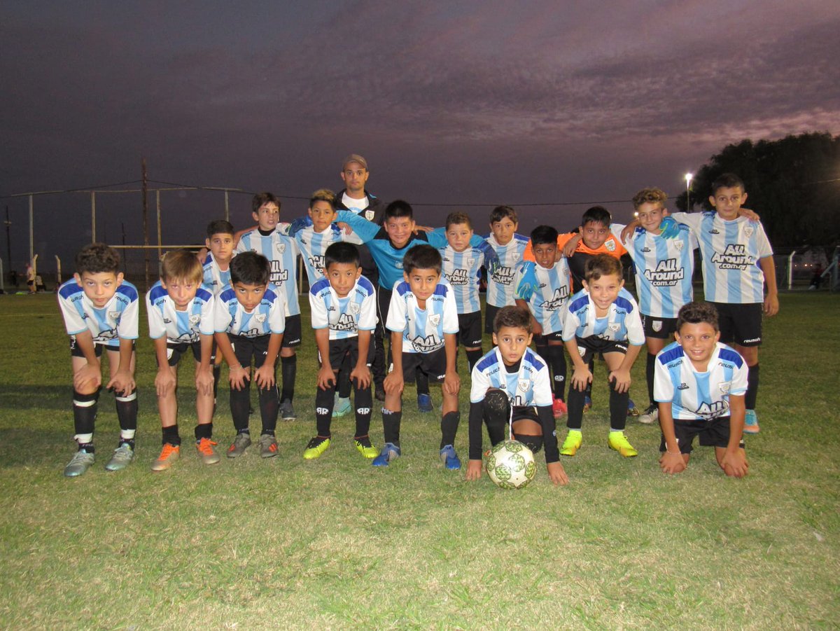 OficialAMSyD's tweet photo. #LigaRafaelina Este lunes se disputó la primera fecha en Infantiles, recibiendo en el predio del autódromo a @clubbenhur. Resultados categorías Mayores: 
- 2011: Atlético 3 (Benjamín Lorenzetti -3-) vs. Ben Hur 0. 
- 2010: Atlético 1 (Lázaro Sánchez.) vs. Ben Hur 0. https://t.co/8PHbGrDS9x