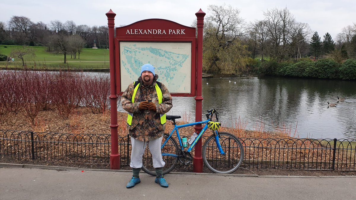 MancunianBirder's tweet photo. On 21st March 2022 the Greater Manchester Birding City Region (GMBCR) Project celebrated its' four year anniversary with a #birding trip around Alexandra Park, the unofficial GMBCR Project headquarters, and Snipe Clough, Park Bridge and Daisy Nook Country Park
#GMBCRProject https://t.co/gK676mTtKs